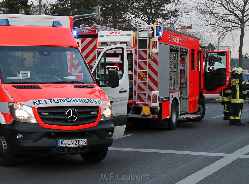 VU Kleintransporter KVB Bahn Koeln Ossendorf Westendstr JK P23.JPG